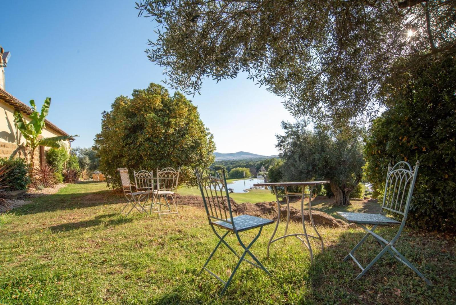 Agriturismo Cerrosughero Canino Exteriér fotografie